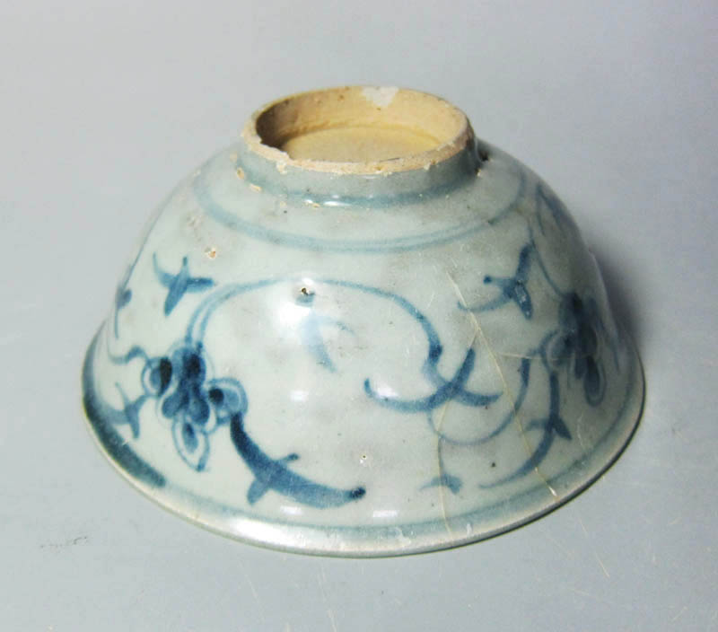 Ming Hongzhi Blue and White Bowl Floral